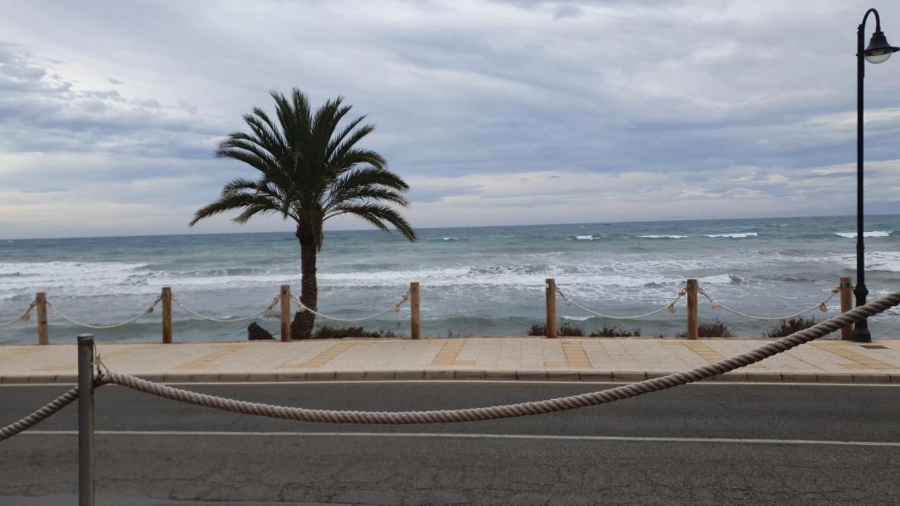 Apartamento En Primera Linea De Mar. Murcia Ngoại thất bức ảnh